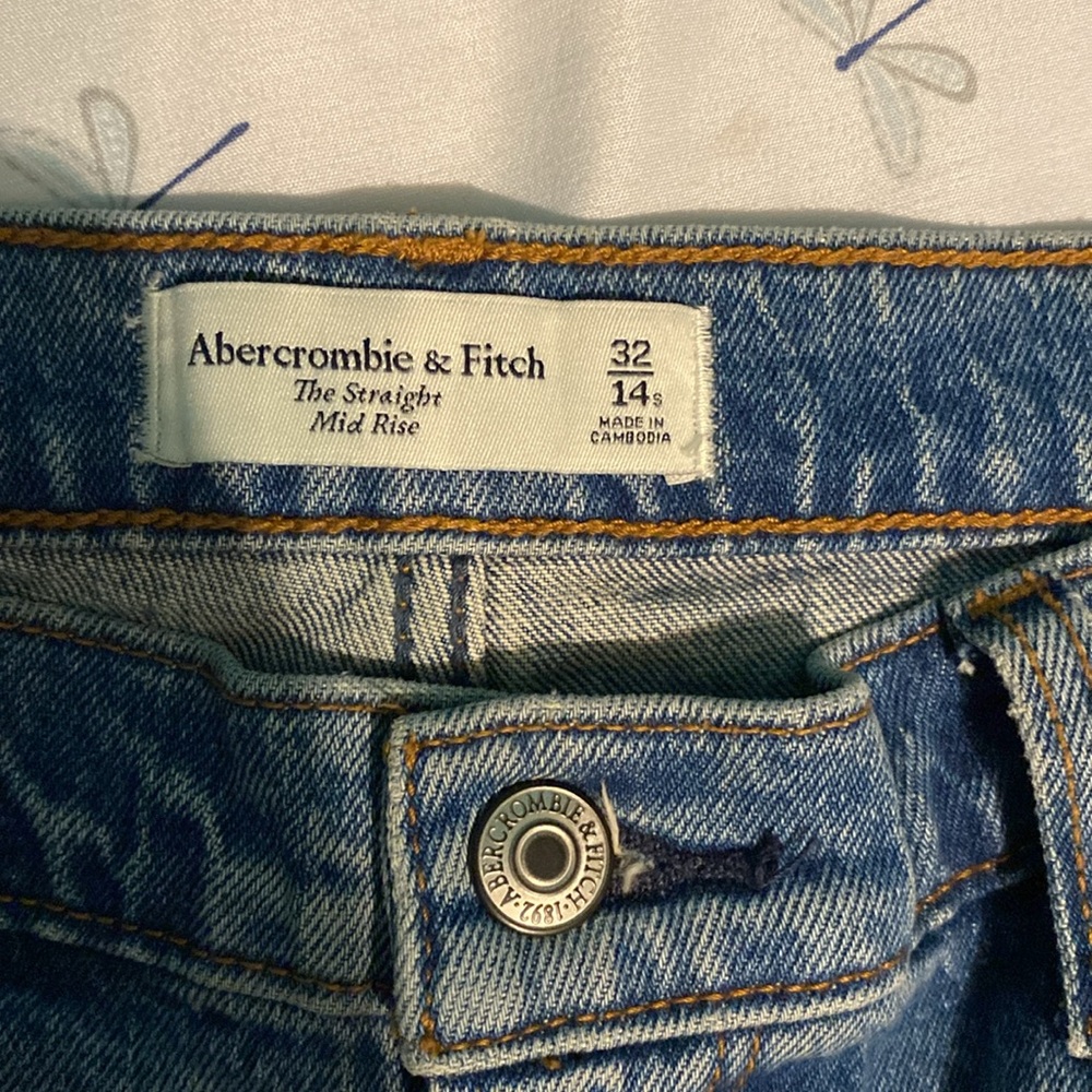 Abercrombie & Fitch mid rise 90s straight jeans 14